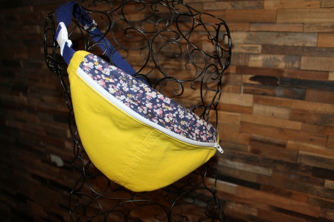 Sac banane enfant jaune à fleurs
