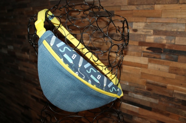 Sac banane enfant bleu scolaire