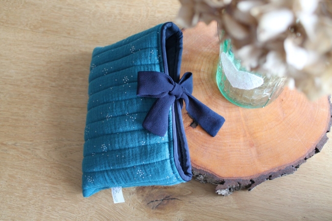 Pochette livre bleu canard/bleu marine