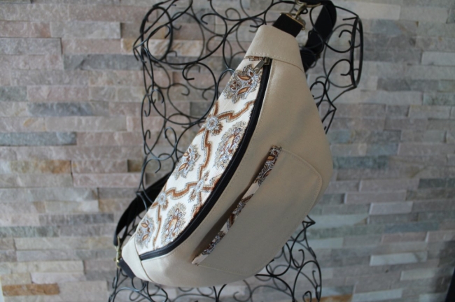Sac banane adulte crème 2